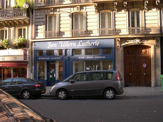  Lutherie Yan Ullern, rue de Rome
